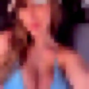Kelly, 28 ans, en ligne à Saint-Maime pour un plan cul