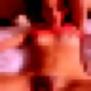 Adélaïde, 38 ans, en ligne à Saint-Mamet-la-Salvetat pour un plan cul