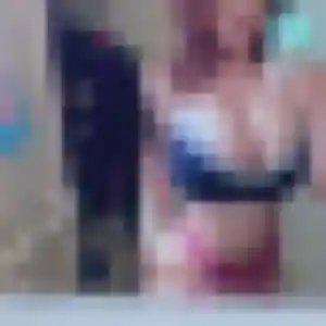 Banna (45 ans) à Saint-Mandrier-sur-Mer attend une rencontre rapidement