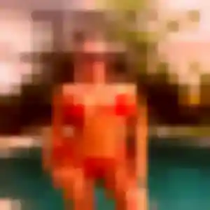 Photo exclusive de Akinyi, 43 ans à Saint-Martin-aux-Buneaux - plan discret