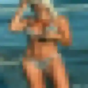 Photo exclusive de Neema, 45 ans à Saint-Martin-d'Aubigny - rencontre coquine