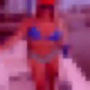 Rejoins Mumbi, 29 ans à Saint-Martin-de-la-Lieue en privé