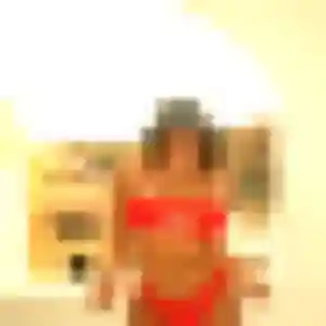 Charmante Aissatou, 24 ans à Saint-Martin-de-Mailloc - voir sa photo