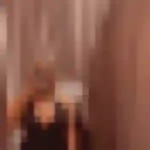 Découvre Omotola, 22 ans à Saint-Martin-du-Mont en privé
