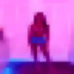 Photo exclusive de Louisette, 35 ans à Saint-Maurice-en-Gourgois - plan discret