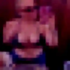 Hadija, fille de 25 ans cherche plan cul à Saint-Médard-d'Eyrans