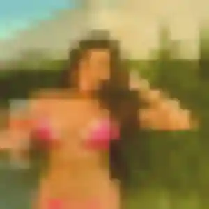 Photo privée de Amira, 35 ans à Saint-Médard-de-Guizières - plan discret