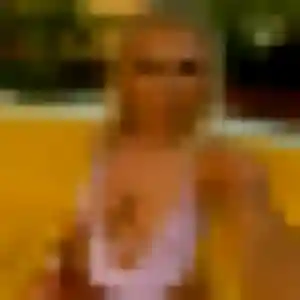 Charmante Soraya, 27 ans à Saint-Michel-de-Chavaignes - la contacter
