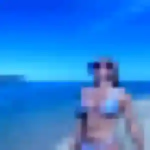 Photo sexy de Naomie, 22 ans à Saint-Rémy - plan discret