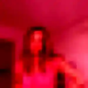 Profil de Adja à Saint-Romain-sur-Cher (35 ans) - plan cul discret