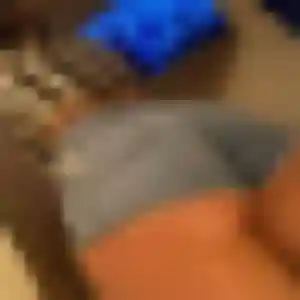 Découvre Uchenna, 22 ans à Saint-Sixt en privé