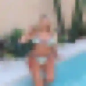 Valérie (27 ans) à Saint-Sornin cherche une rencontre maintenant