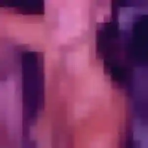 Découvre Béatrice, 24 ans à Saint-Vincent-de-Boisset en privé