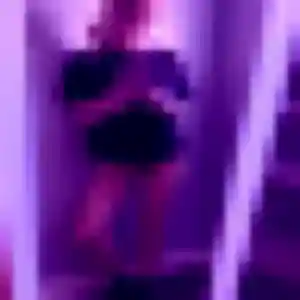 Découvre Muthoni, 26 ans à Saint-Xandre gratuitement
