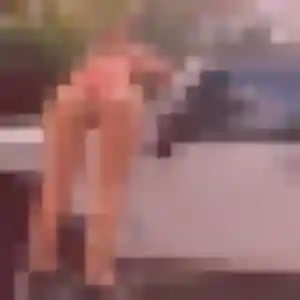Photo de Lina à Sainte-Aulde (32 ans) - plan cul sans inscription