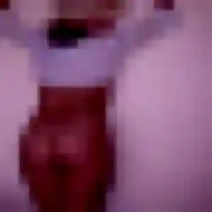 Aurore, fille de 34 ans cherche plan cul à Sainte-Cécile-les-Vignes