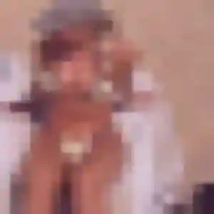 Photo exclusive de Kaddy, 40 ans à Sainte-Foy-de-Peyrolières - plan discret