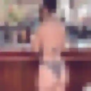 Divine (32 ans) à Sainte-Honorine-la-Chardonne propose une rencontre ce soir