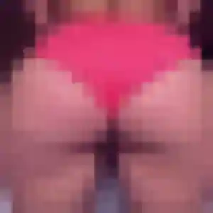 Photo de Isatou à Sautron (38 ans) - plan cul discret