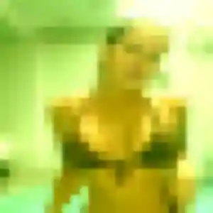 Contacte Zara, 26 ans à Sautron en privé