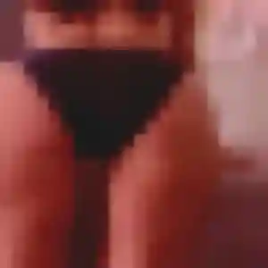 Pascaline, 23 ans, dispo pour plan cul à Sauveterre-de-Guyenne
