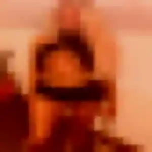Découvre Eugénie, 31 ans à Savignies en privé