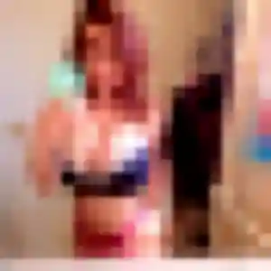 Charmante Amandine, 23 ans à Semussac - découvrir son profil