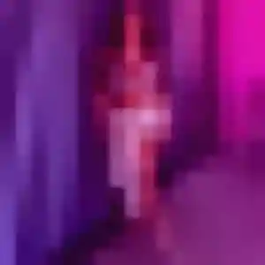 Chiamaka, 22 ans, connectée à Sideville pour une rencontre coquine