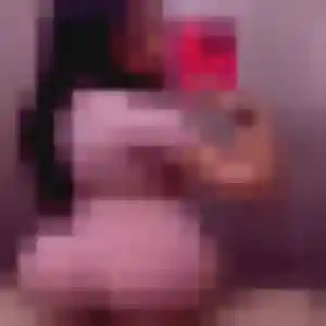 Photo de Djénéba à Sillegny (38 ans) - plan cul anonyme
