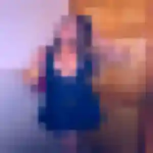 Emilie, 27 ans, dispo pour plan cul à Sinard