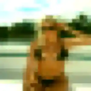 Faustine, 34 ans, connectée à Squiffiec pour une rencontre coquine
