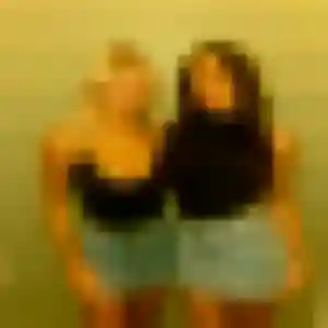 Kafui, 24 ans, connectée à Stenay pour une rencontre coquine