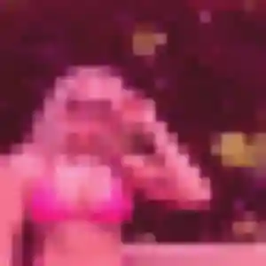 Eugénie, 38 ans, connectée à Talizat pour une rencontre coquine
