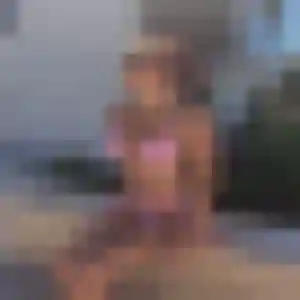 Photo de Oumou à Tallende (35 ans) - plan cul gratuit