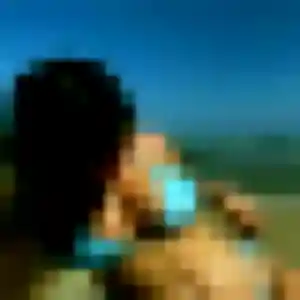 Nadia, 24 ans, connectée à Tarascon pour un plan cul