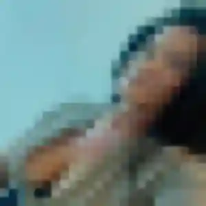 Sandrine, 37 ans, en ligne à Terrats pour une rencontre coquine