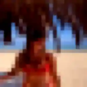 Ngoné, 35 ans, connectée à Thise pour une rencontre coquine