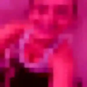 Photo exclusive de Ebele, 40 ans à Thonon-les-Bains - plan discret