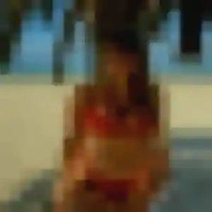 Aïcha (29 ans) à Toulonjac attend une rencontre ce soir