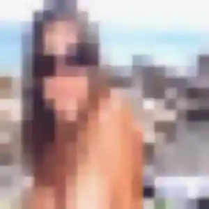 Charmante Gnilane, 44 ans à Touques - voir sa photo