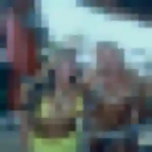 Zaïna, femme de 31 ans propose plan cul à Uchizy