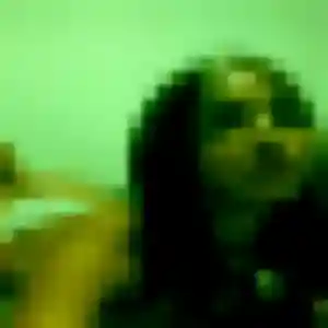 Rejoins Salma, 33 ans à Upie en t'inscrivant