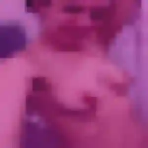 Rachida (35 ans) à Uzein propose un plan cul ce soir