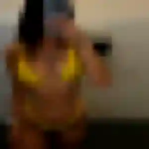 Photo privée de Coralie, 45 ans à Vaison-la-Romaine - rencontre sans lendemain