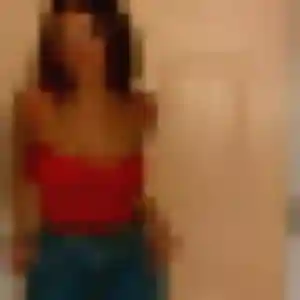 Shérazade, fille de 24 ans propose plan cul à Valines
