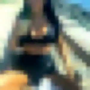 Ebele, 29 ans, cherche un plan cul à Vanosc