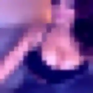 Delphine, 33 ans, cherche un plan cul à Varambon