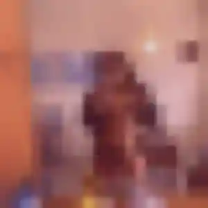 Découvre Ebele, 40 ans à Varès en privé
