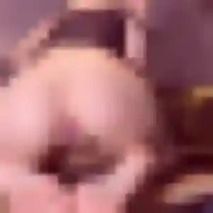 Élise, femme de 26 ans veut plan cul à Varetz