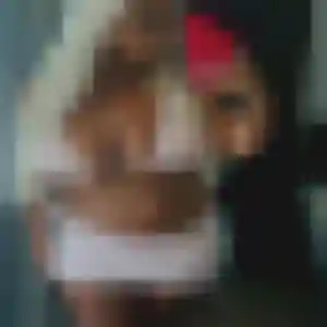 Fatou, femme de 33 ans cherche plan cul à Varetz